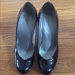 Tahari Black Women's Shoes